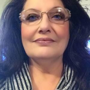 Meet your Posher, Phyllis